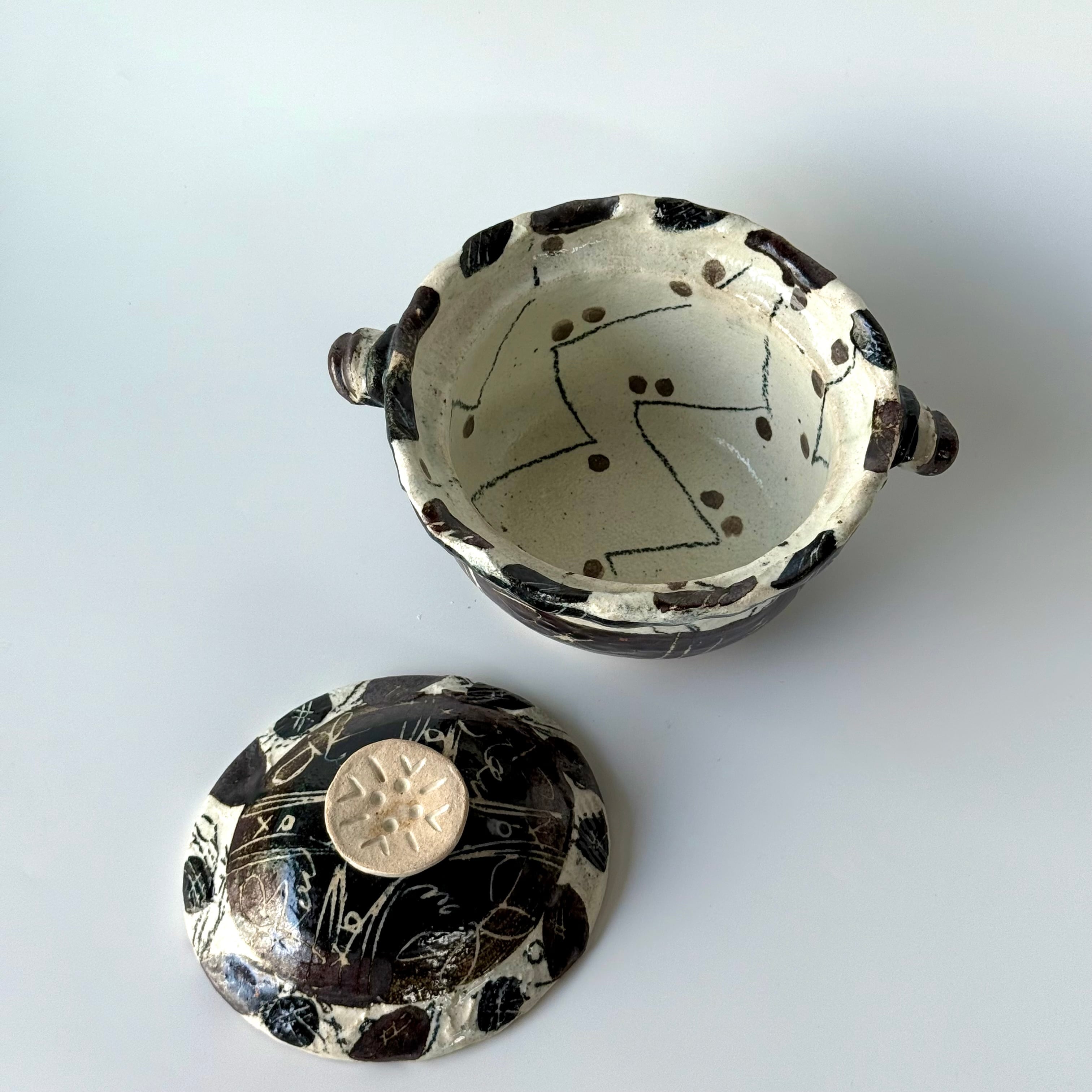 伊集院真理子 土鍋 1合サイズ アフリカ | Lotus roots(ロータス