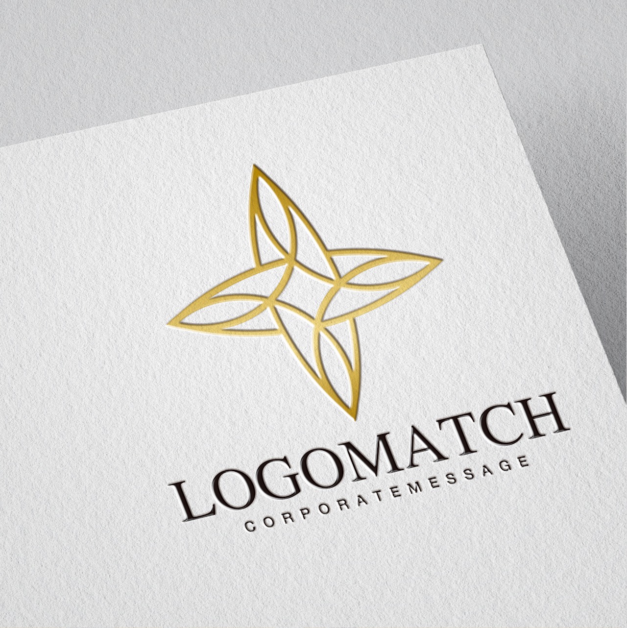 広がる優美なクロスのロゴ