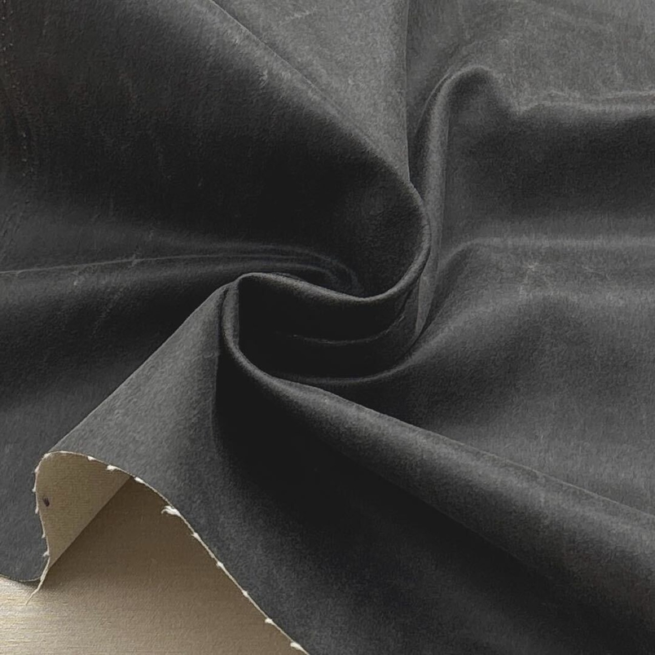 ★TC196◆2m◆ラスト1点!ポリエステル100%合皮生地◆茶黒色系