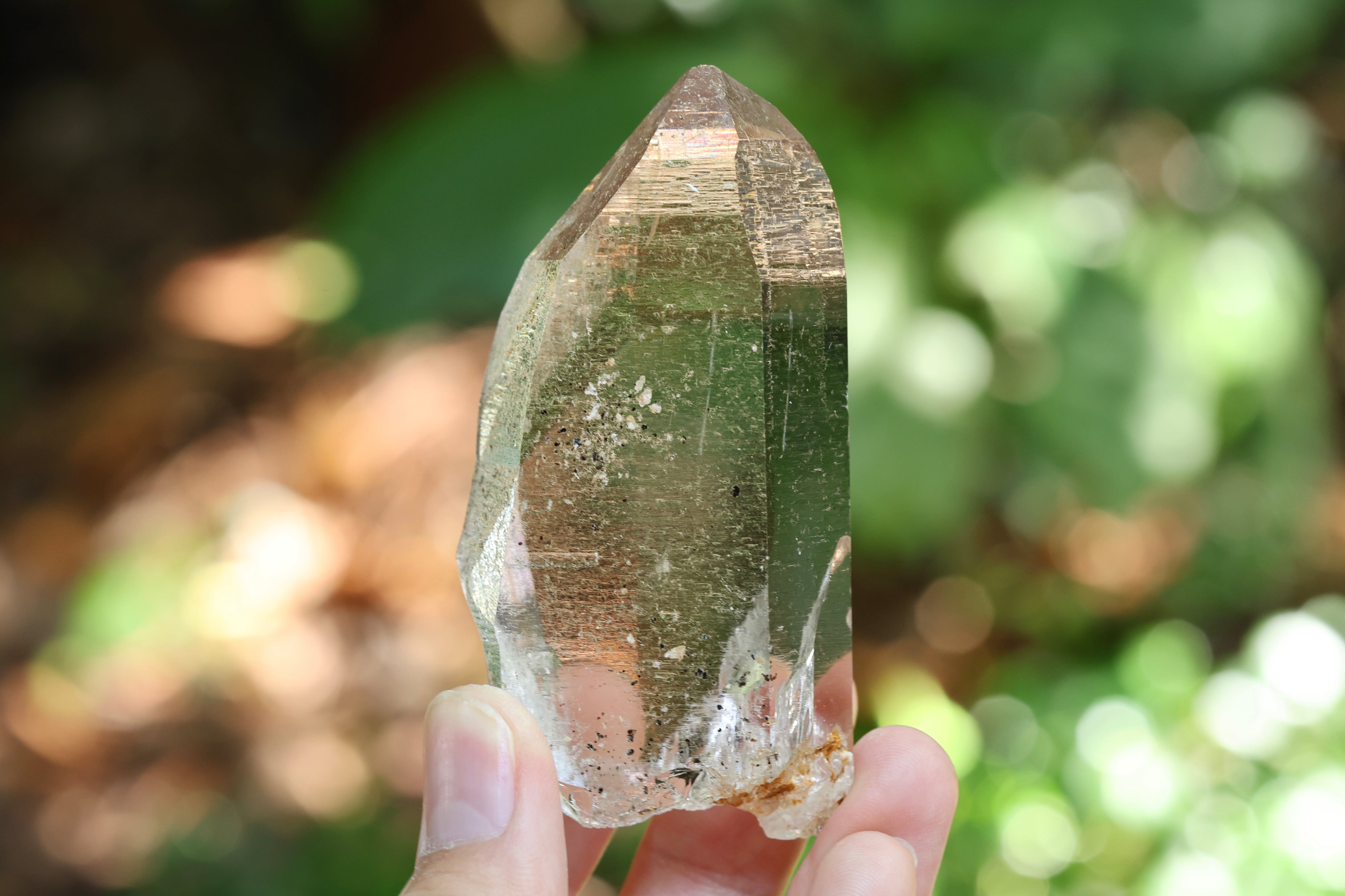 ガネーシュヒマール　クリア　極美品　ラスワ産　美しすぎる緑の水晶　約12ミリ ヒマラヤ水晶 ガネーシュヒマール産 | 石垣島の夜光貝とヒマラヤ水晶