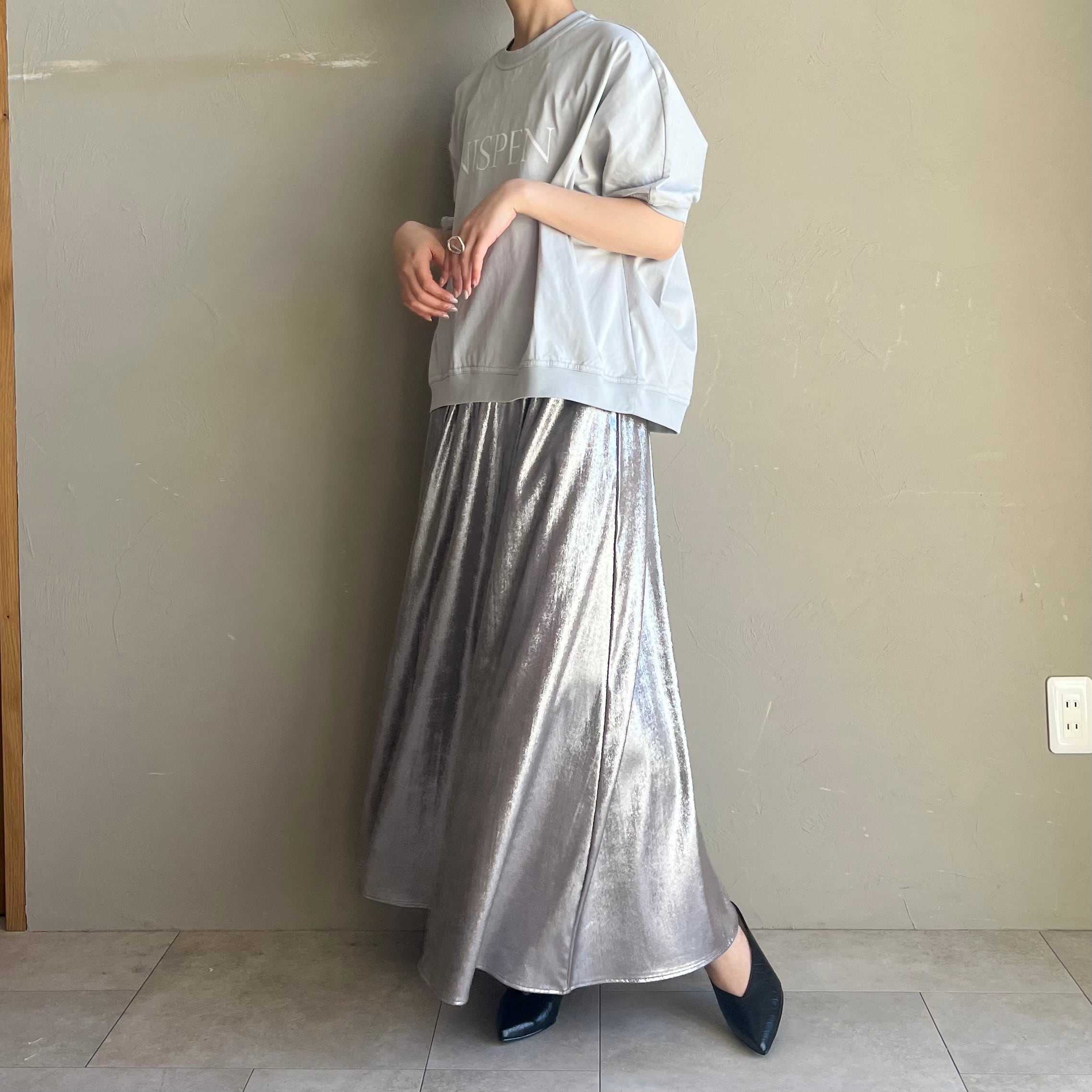 ROSIEE】シャイニーフレアスカート | valance 福井｜レディース