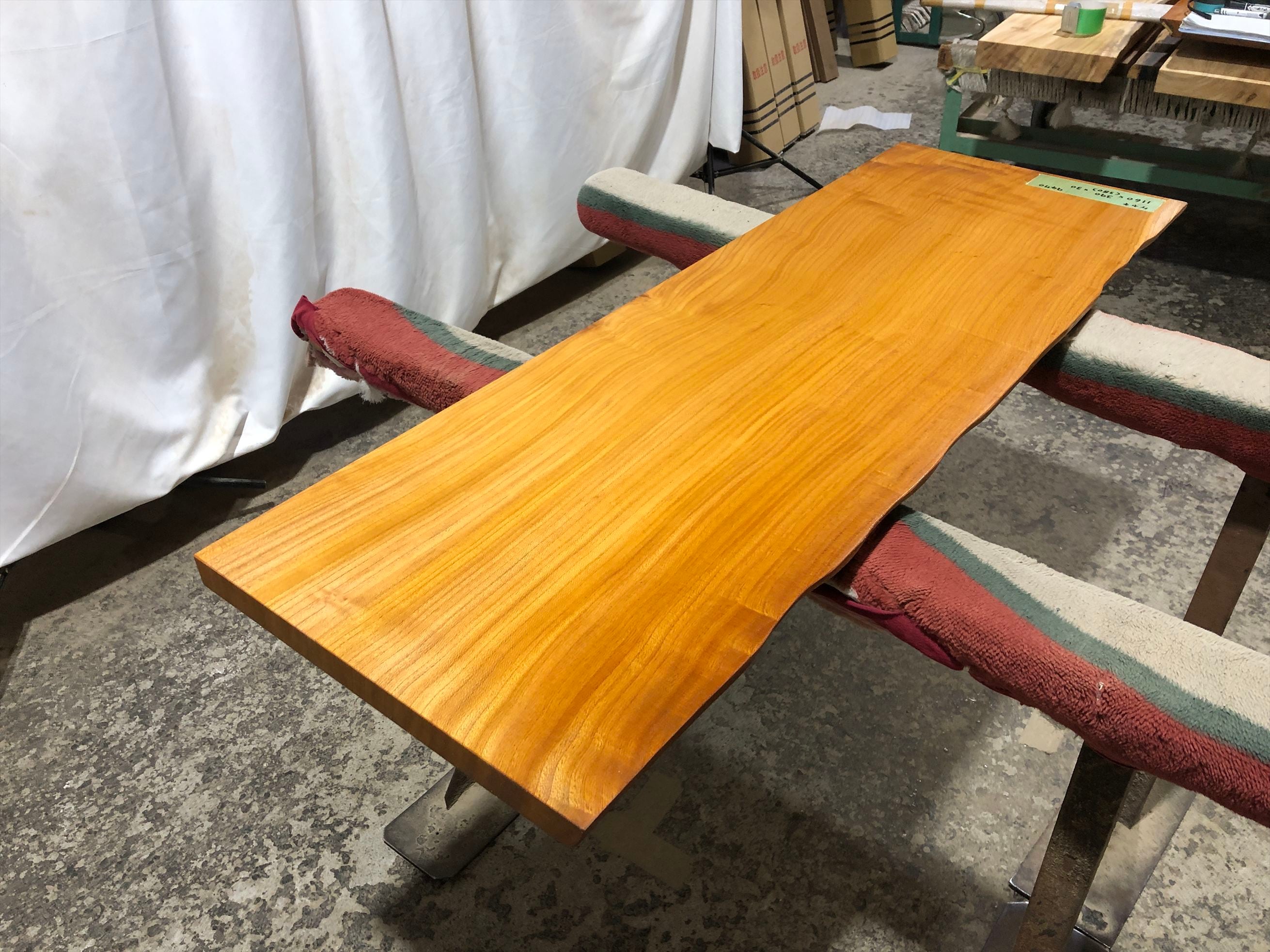 ケヤキ9470 欅 一枚板無垢 乾燥材 1160x390x30mm ローテーブル