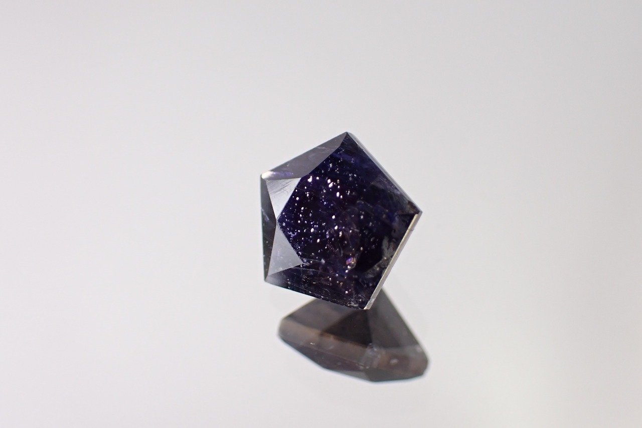 アイオライトサンストーン　2.83ct　[C11-667]