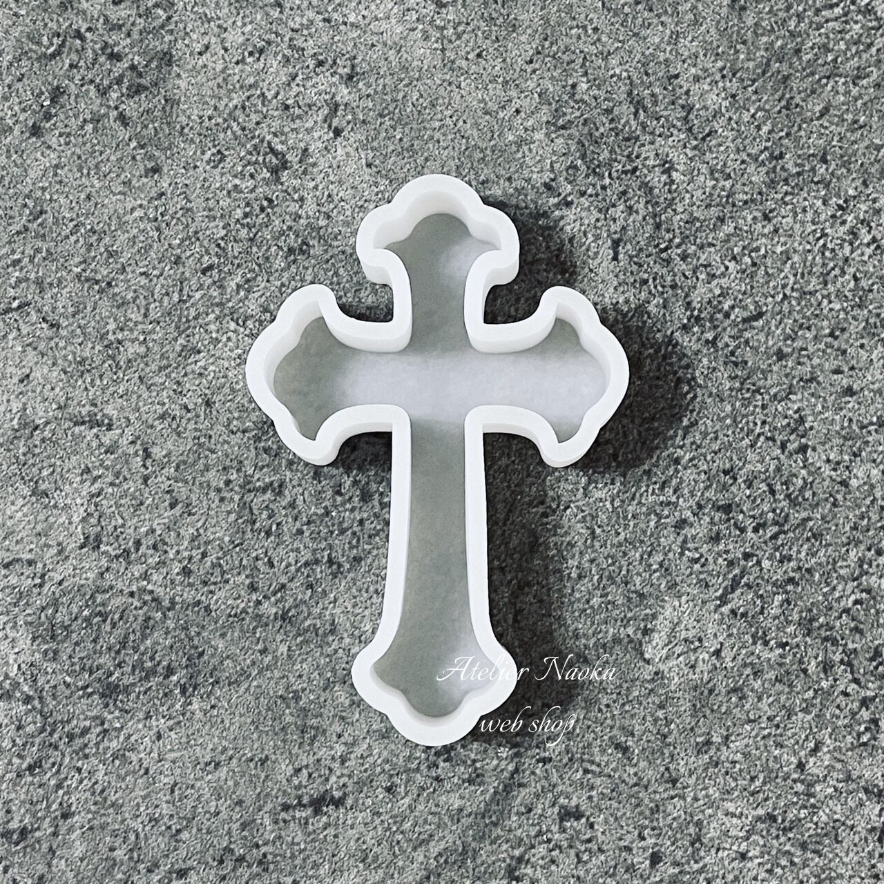 コンクリート(モルタル)製　十字架　クロス　A　壁掛け　オブジェ　未塗装 コンクリート(モルタル)製 十字架 クロス A 壁掛け オブジェ 未塗装