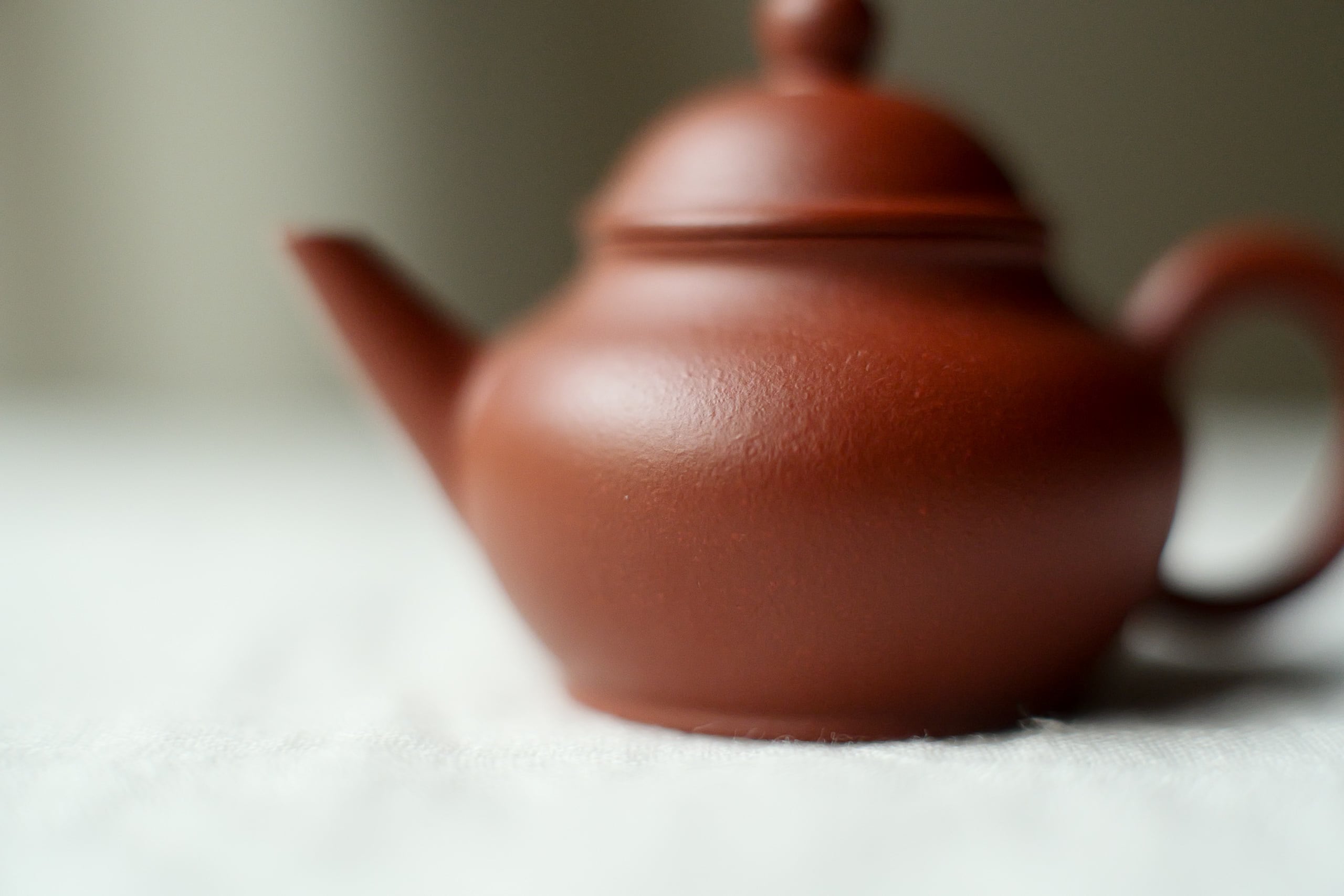 ヴィンテージ 宜興紫砂壺「芭楽水平（利永公司銘）」（約50cc）・朱泥