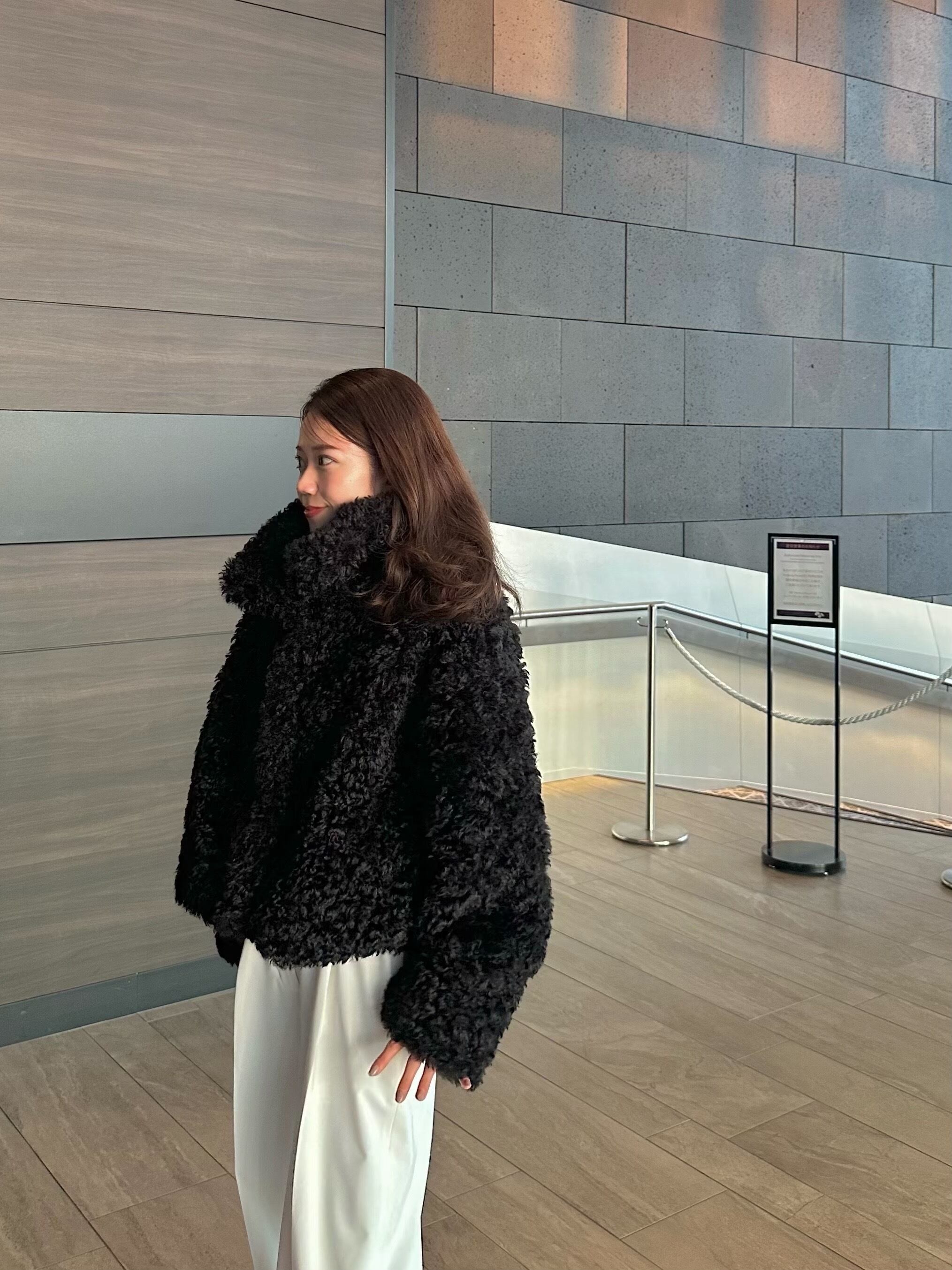poodle coat / black 1/9 21:00～ 再販 (即納) | HYEON