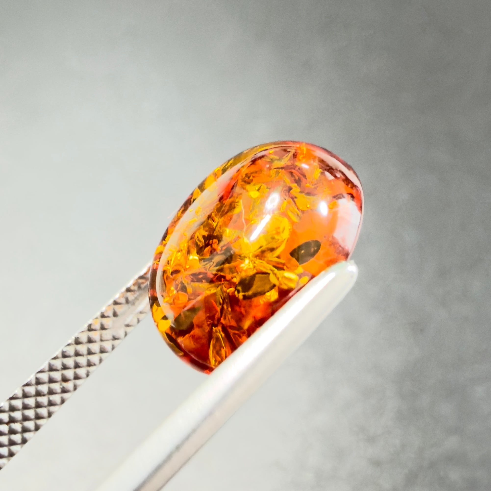 琥珀】 ルース ポーランド産 1.41ct | たからいしルース オンライン