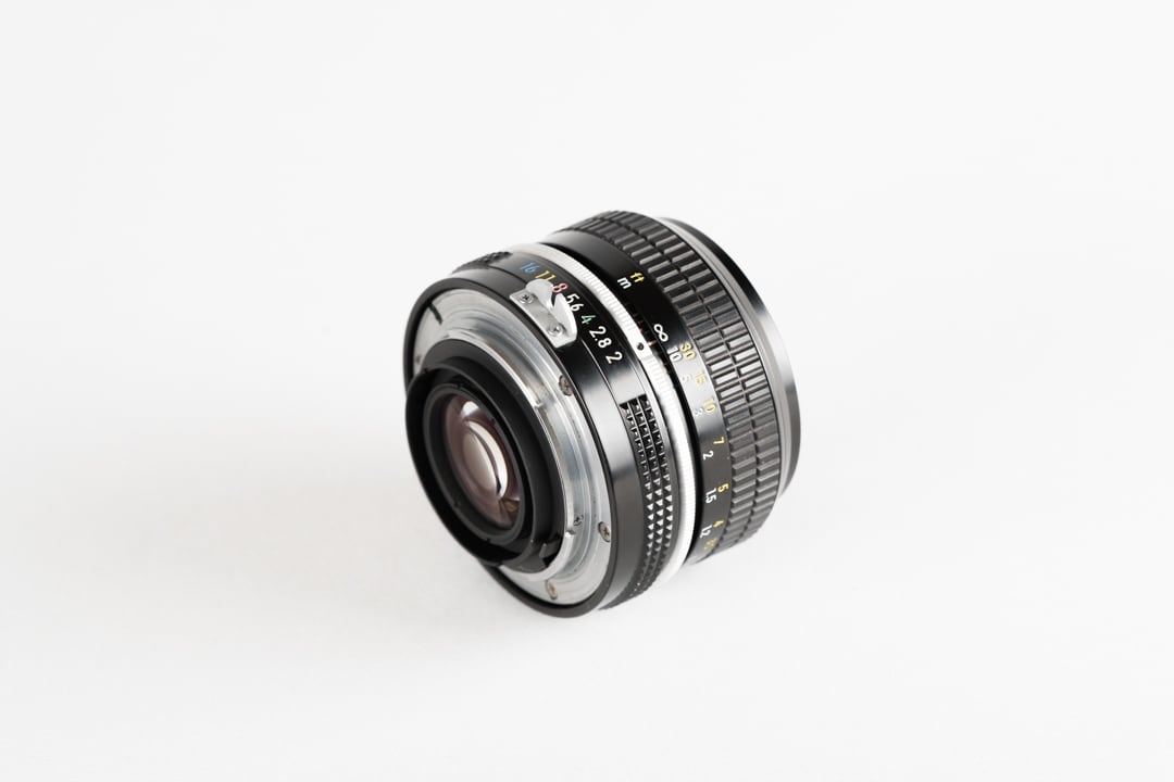 Nikon ニコン　Ai NIKKOR 50mm F2 標準レンズ