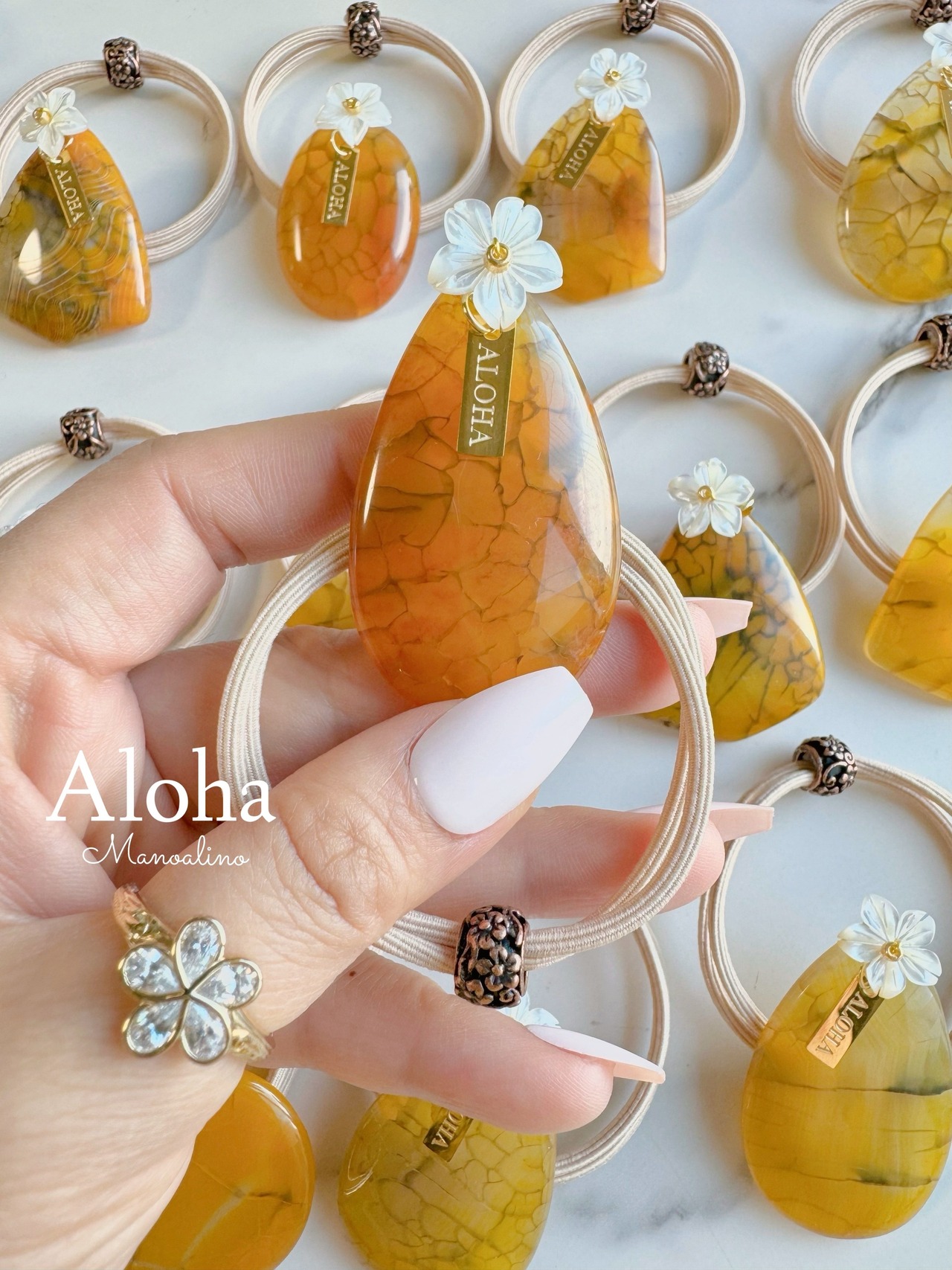 Hawaiian Sun yellow agate×Plumeria hair accessory(ハワイアンイエローアゲート天然石×プルメリアヘアゴム)