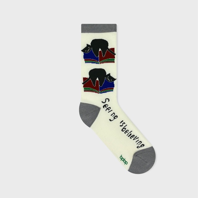【JIN KITAMURA】北村人 SOCKS BLACK CAT ON BOOK ソックス 本の上の黒猫