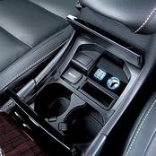 槌屋ヤック(Tsuchiya Yac) 車種専用品 トヨタ 60系 ハリアー 専用 増設ソケット コンソール 電源BOX 長さ17.6×幅13.2cm SY-HR2