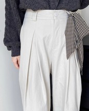 Tuck wide slacks Pants　T20215