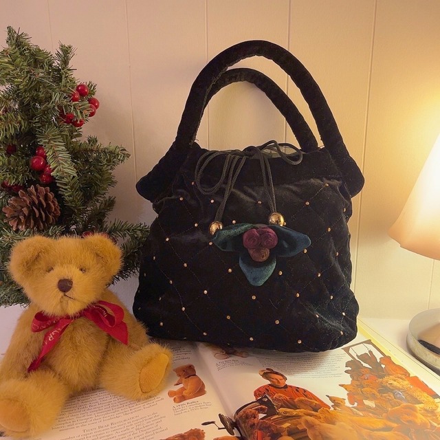 rose brooch quilting velours bag