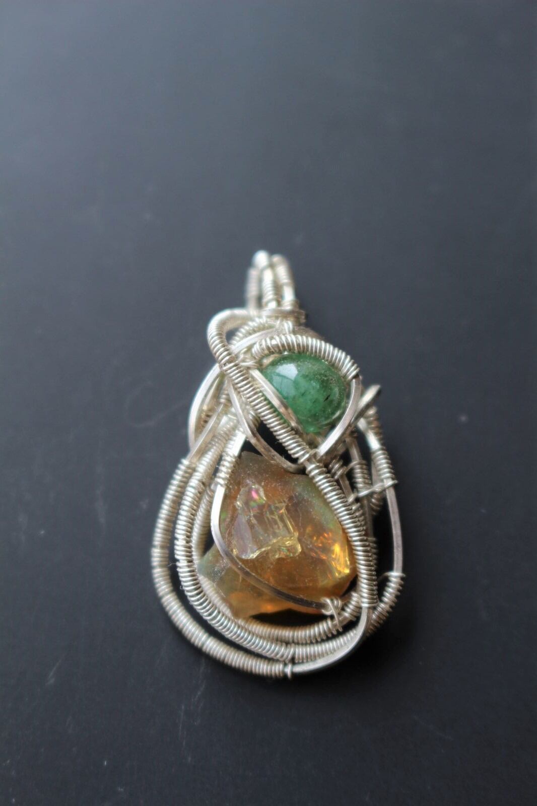 Fire opal & Emerald silver925 wirewrapping pendant