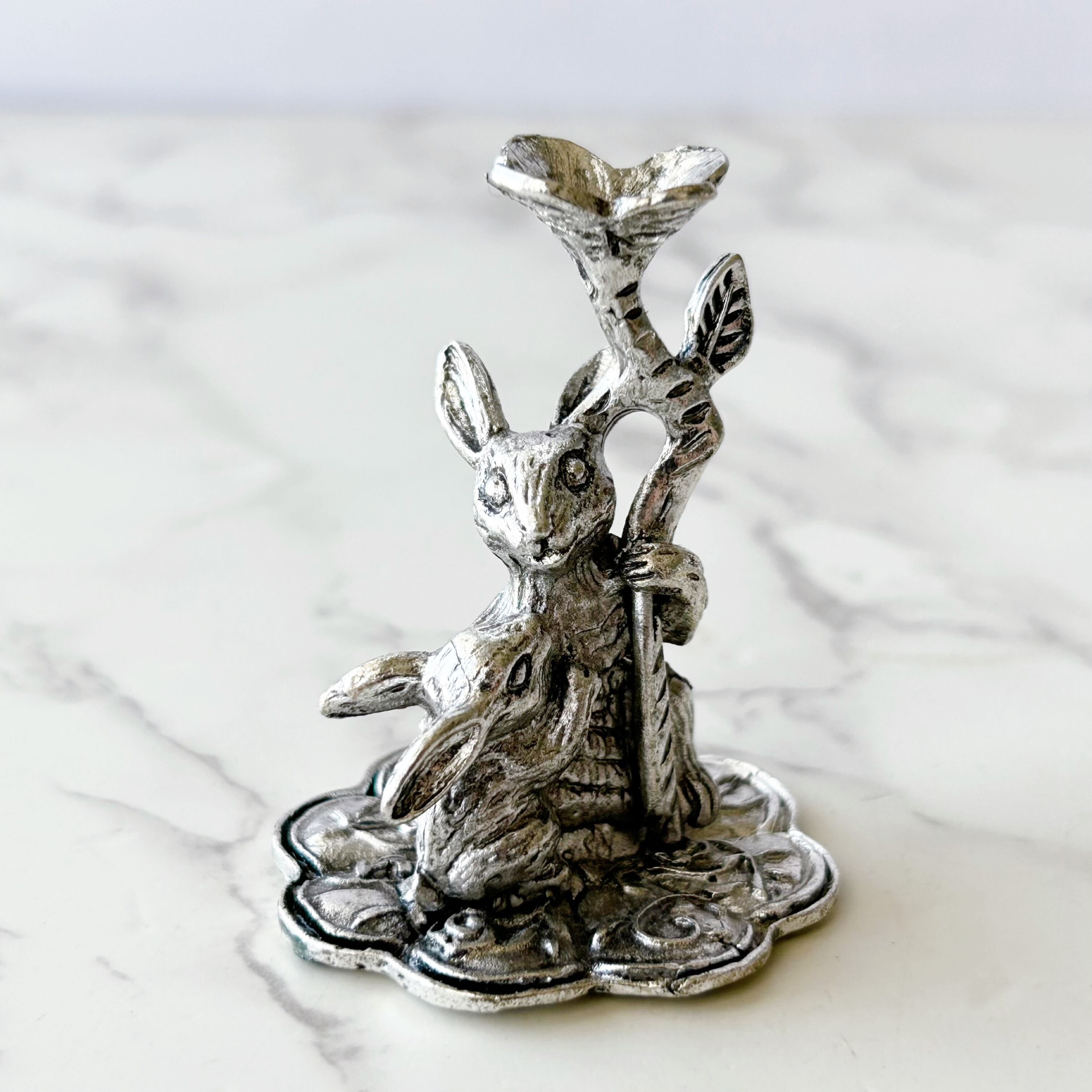 うさぎの親子 スフィアスタンド | 天然石・パワーストーンのお店