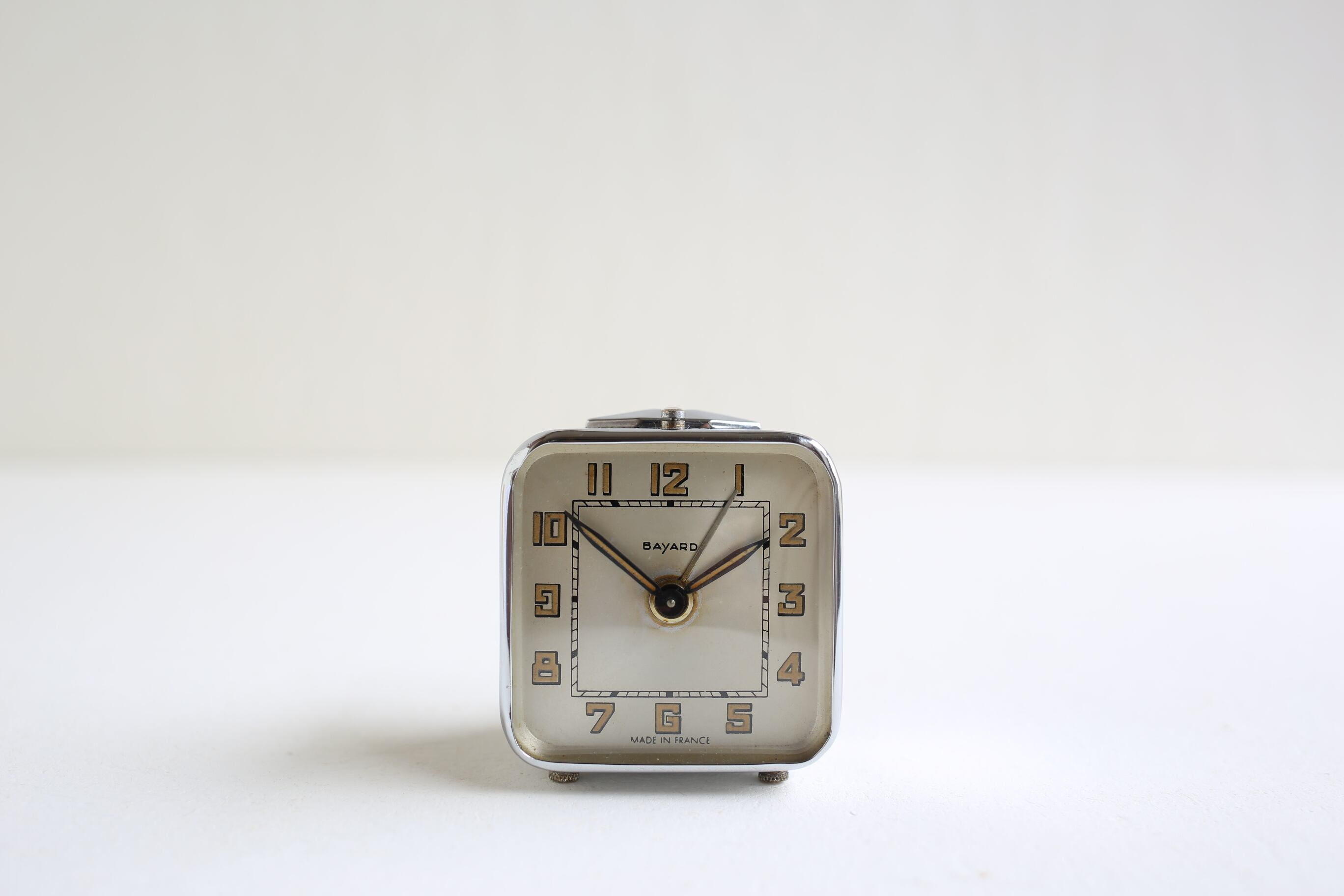 フランスアンティーク 小さな目覚まし時計 フランス製 bayard 置時計 フランスアンティーク ヴィンテージ 