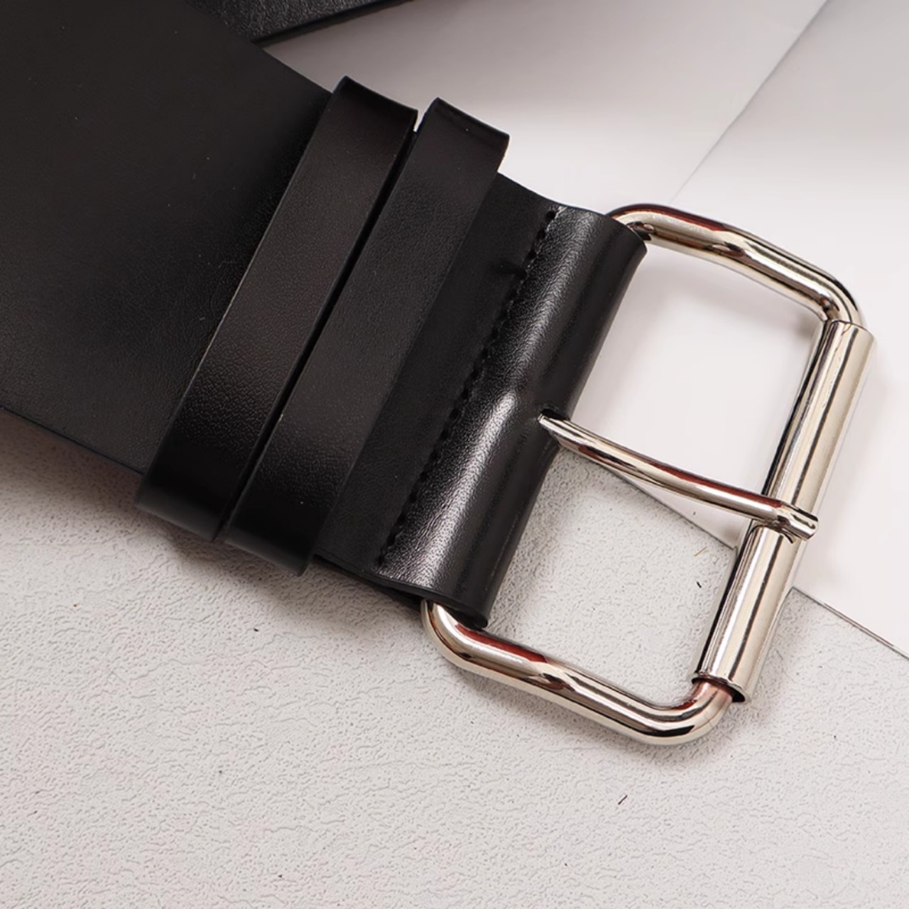 Wide black leather belt with metal buckle (ME156)