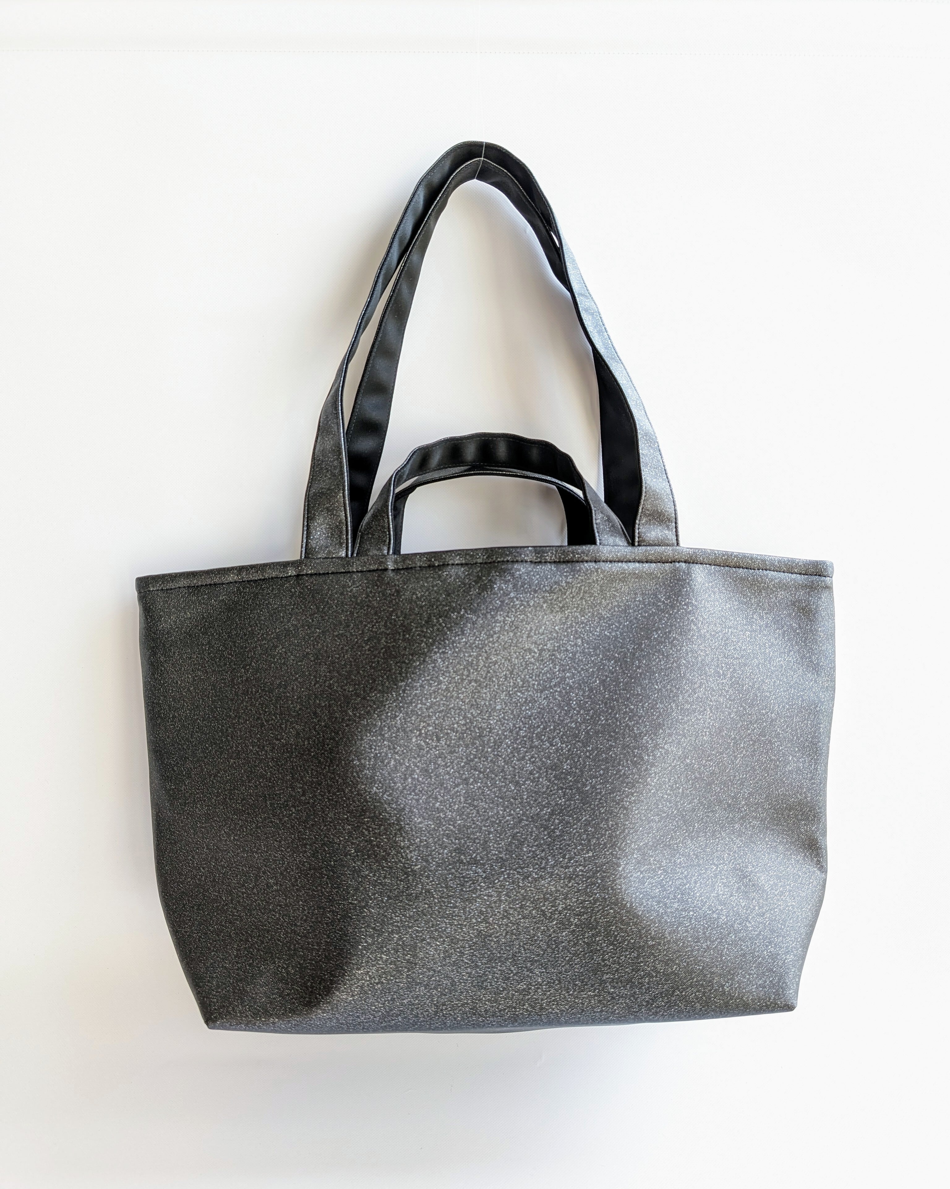 バッグ kirara チャーム付き Kirara BIG tote Bag（ブラック） | IrodorI petit
