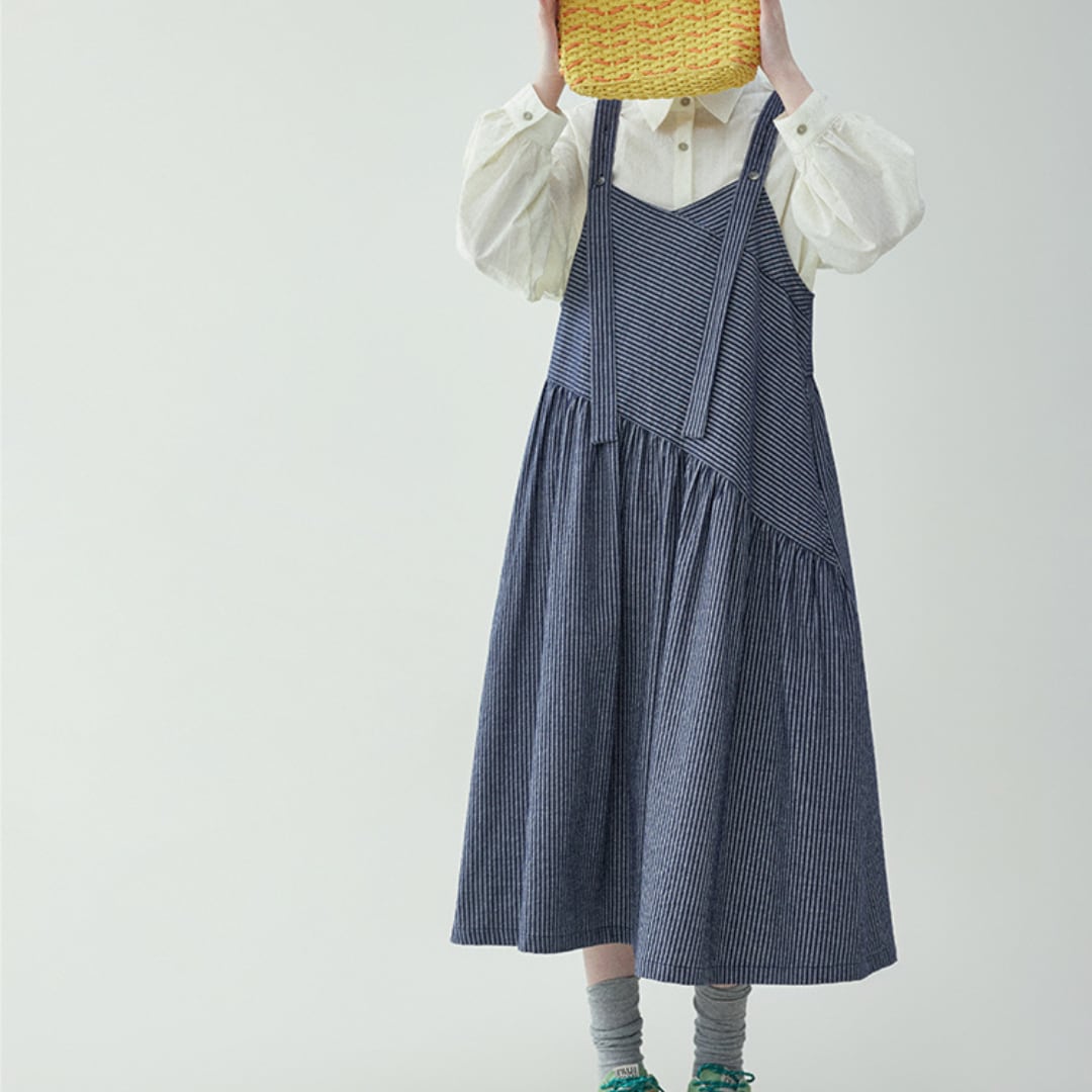 design stripe pleated suspender dress