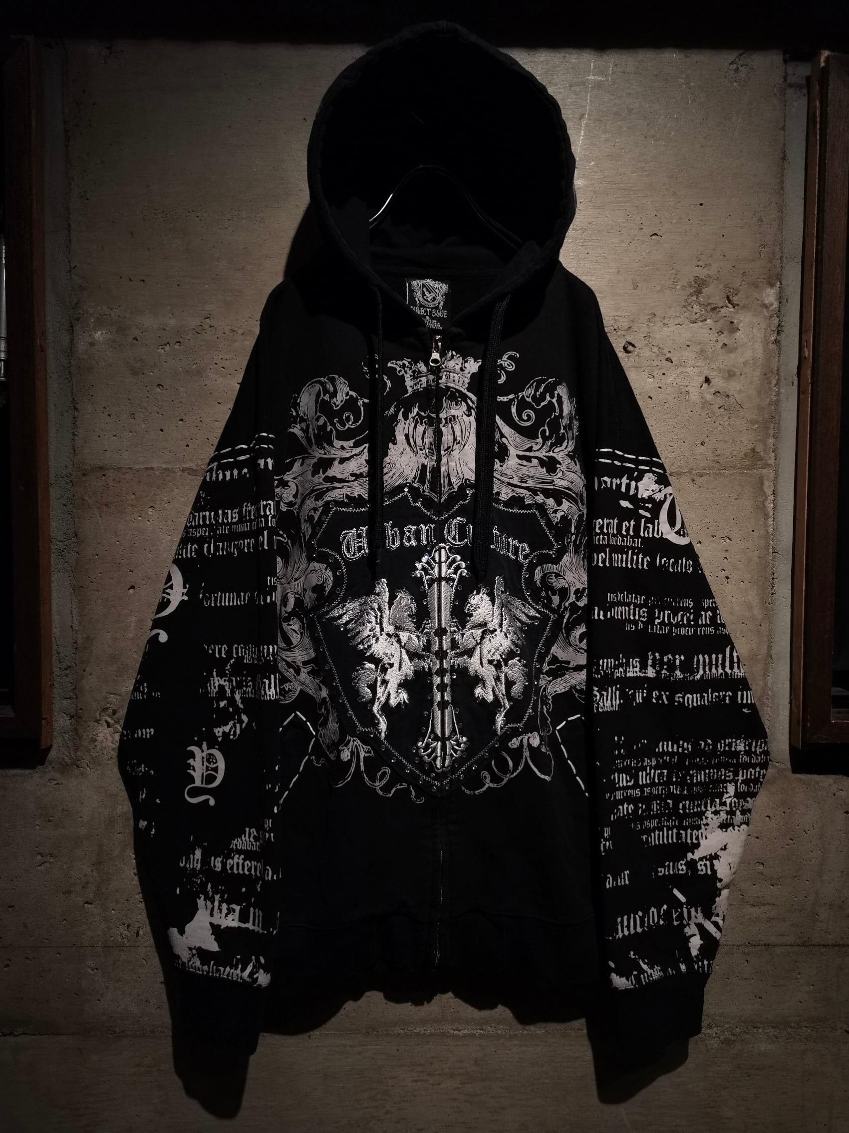 Caka】Gothic Print×Patch Design Loose Zip up Hoodie | Caka(カカ