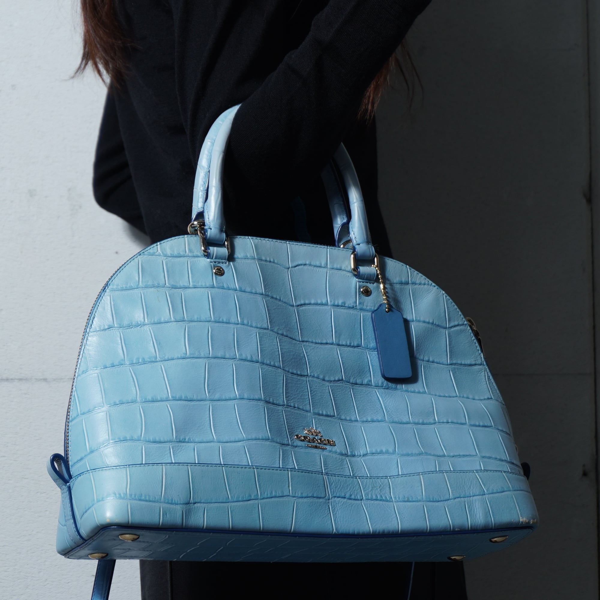 LOUIS VUITTON】ルイヴィトン ロゴ入りキャンバスショルダーバッグ
