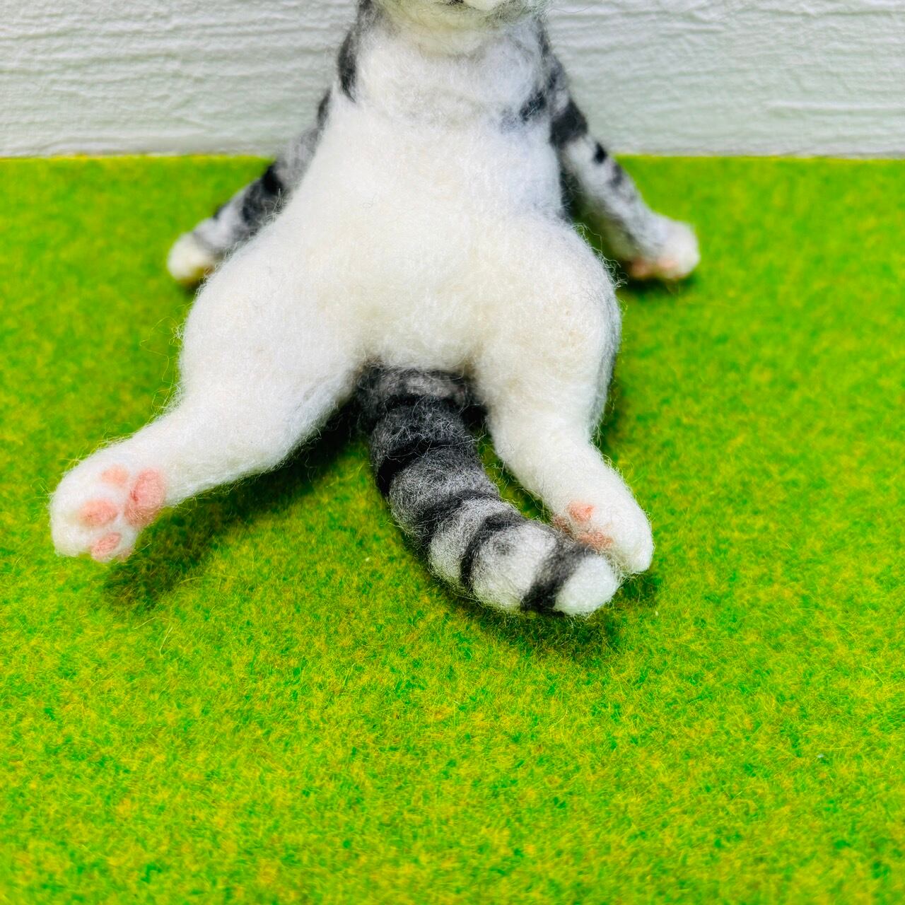 羊毛フェルト 猫の置物 ①茶トラ ②サバトラ | トイロ｜水引・羊毛