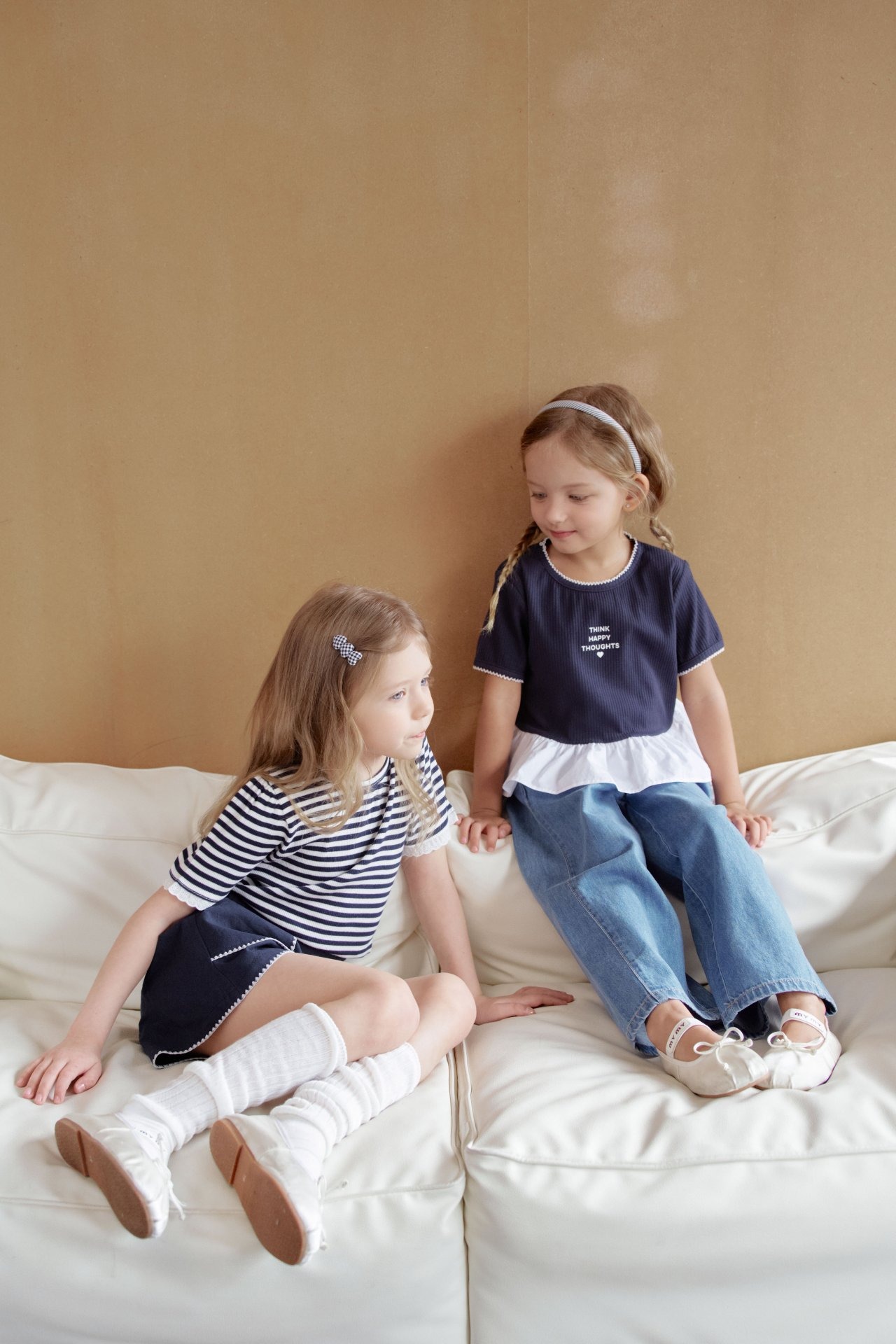 [MOMOANN] Curved Pants / [모모앤] 커브드 팬츠