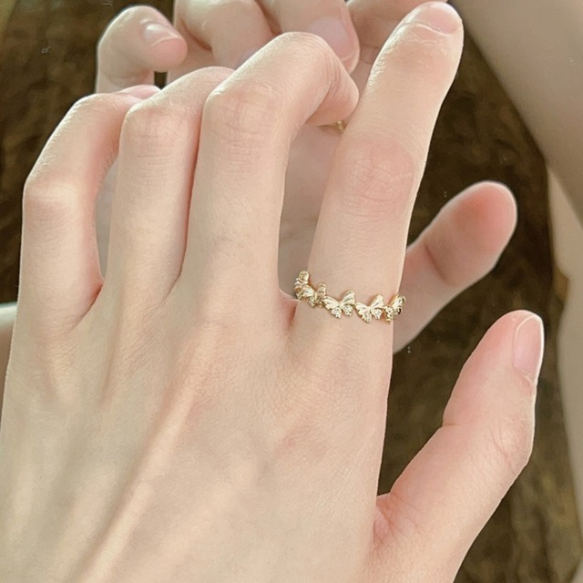 HUAYANGメレシーとエナメル釉滴蝶四つ葉リング