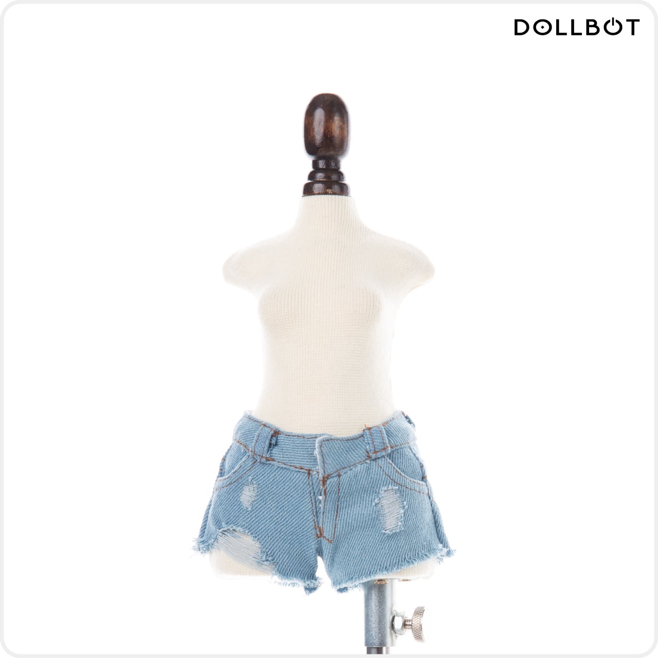 d.i.a. ショートパンツ ホワイト ゴールドチェーン装飾 d.i.a. ショートパンツ ホワイト ゴールドチェーン装飾 d.i.a.