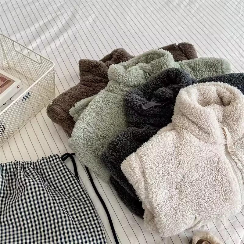 GO.U刺繍ファージャケット