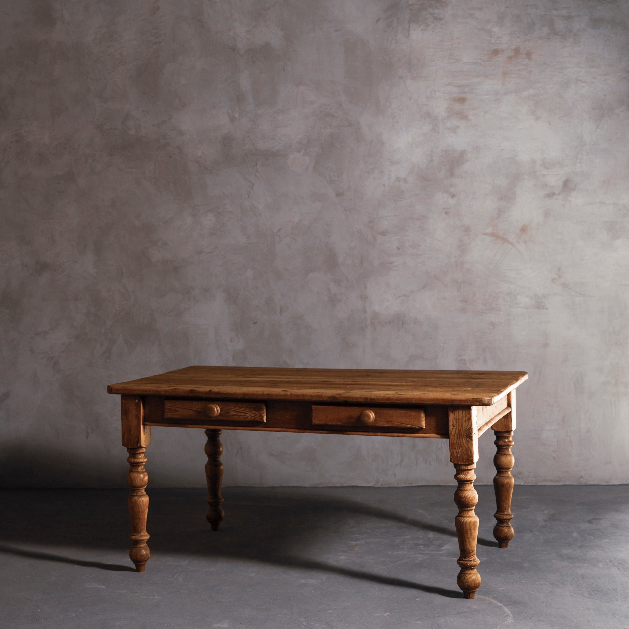 テーブル/パインテーブル/アンティークテーブル/引き出し/ディスプレイ/店舗什器/リビング/スタジオ