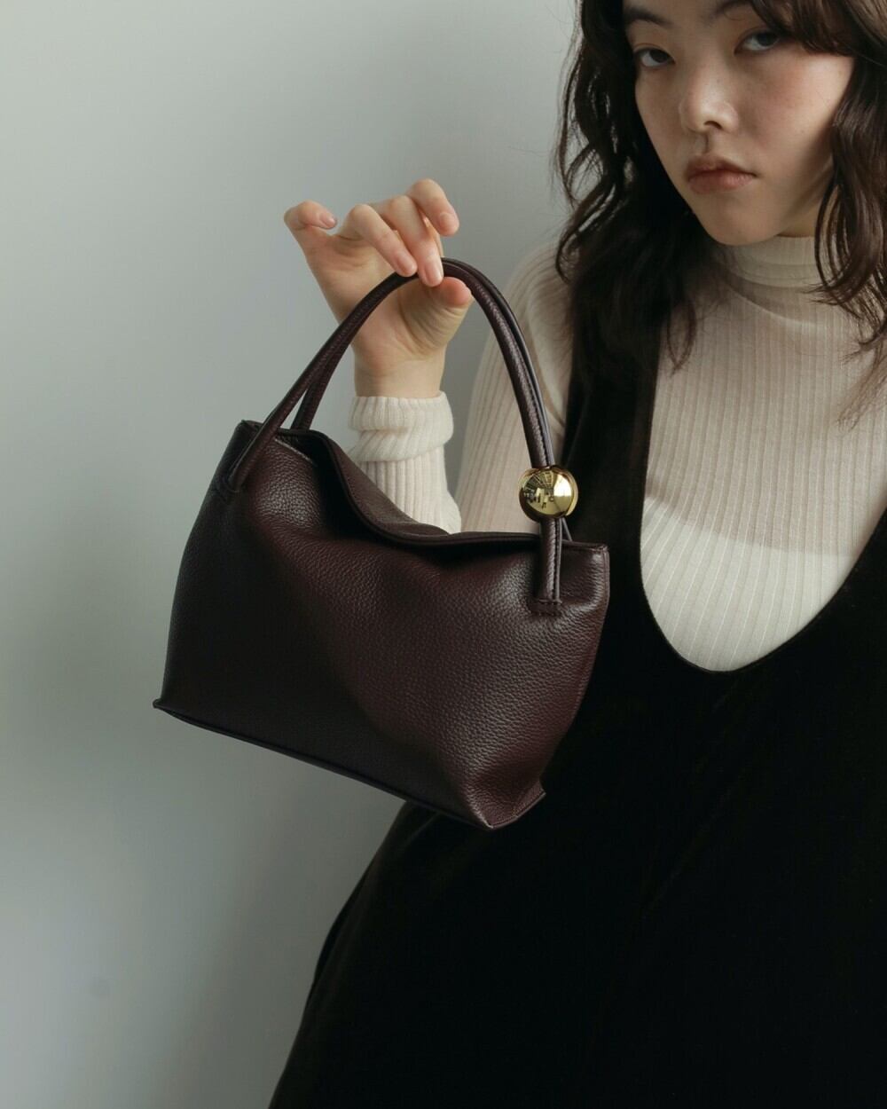 anuke アンヌーク　Volume Ball Bag　バッグ　ブラウン anuke 】Volume Ball Bag | valance 福井｜レディース セレクト