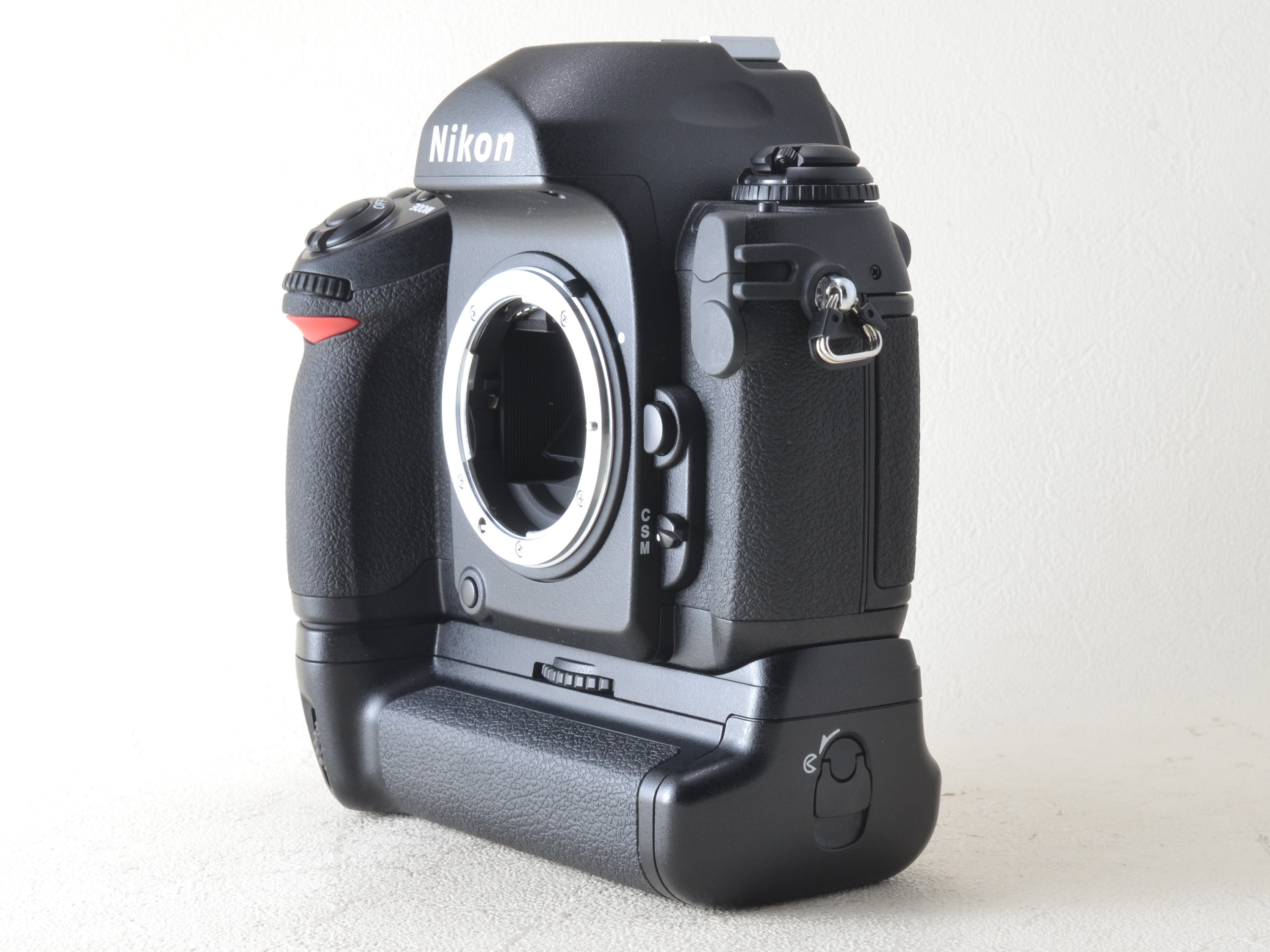Nikon F6 ボディ MB-40付 ニコン(52561) | サンライズカメラ Nikon F6 ボディ MB-40付 ニコン(52561) | サンライズカメラ