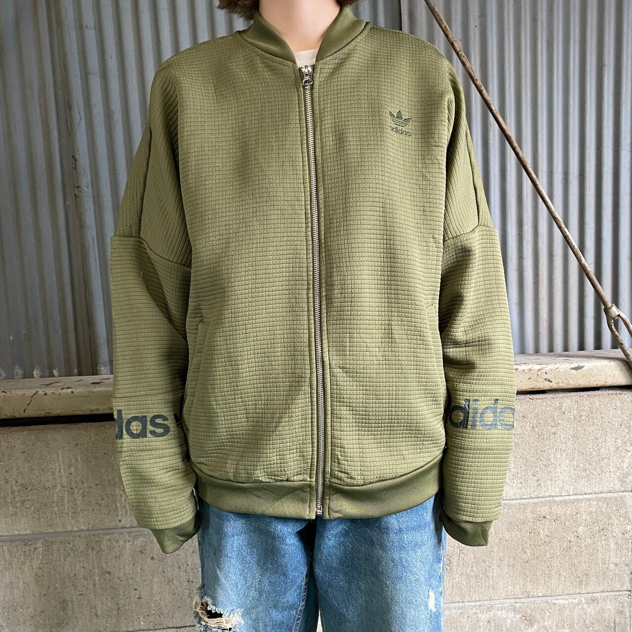 adidas ORIGINALS アディダス 袖ロゴ バックロゴ プリント トラック 