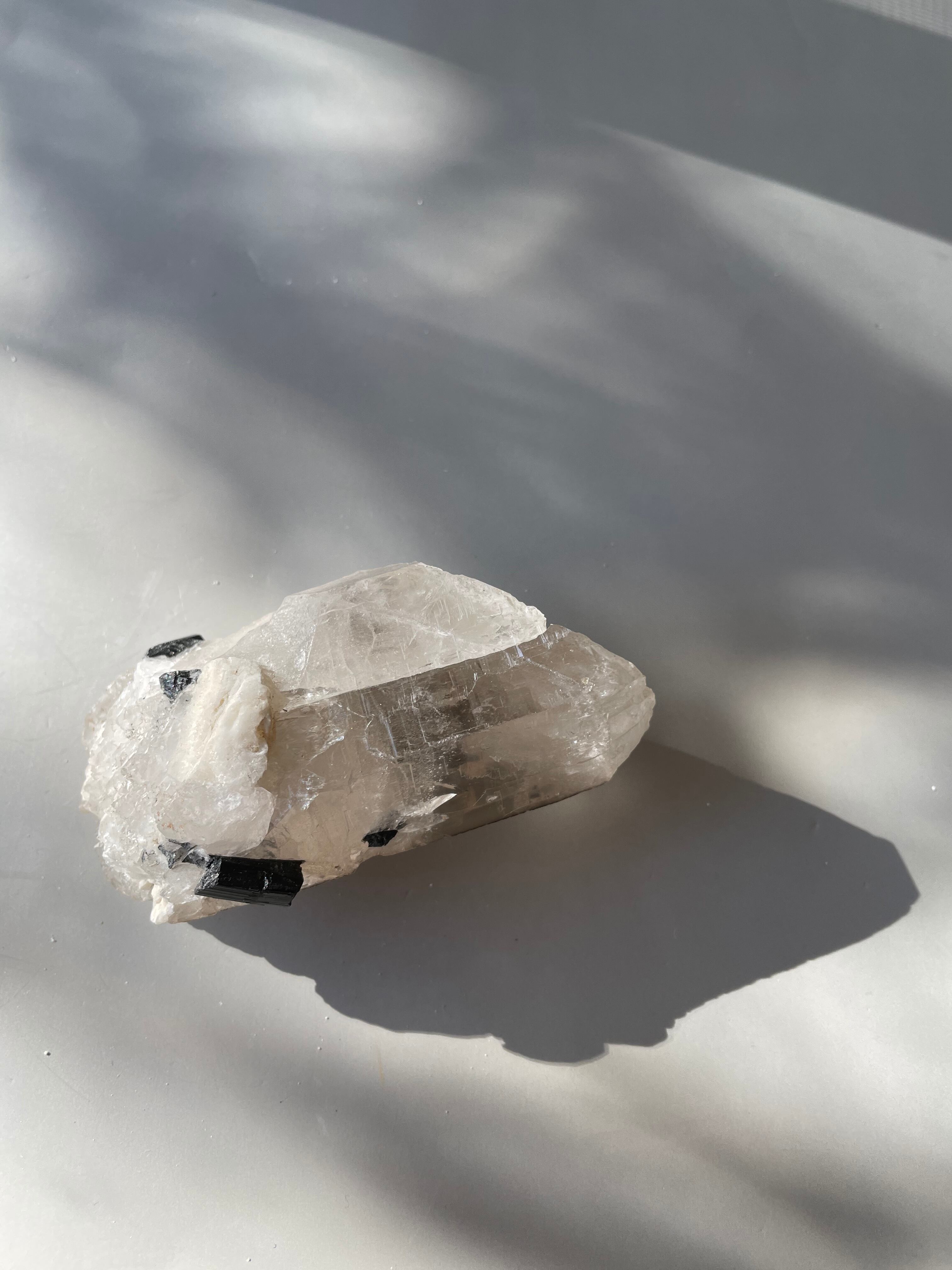 パキスタン　ギルギット　スカルドゥ産　ブラックトルマリンインクォーツ　DT　セルフフィード