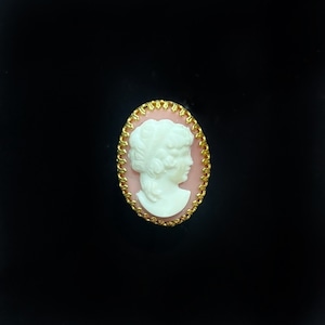 Pink cameo oval big ring