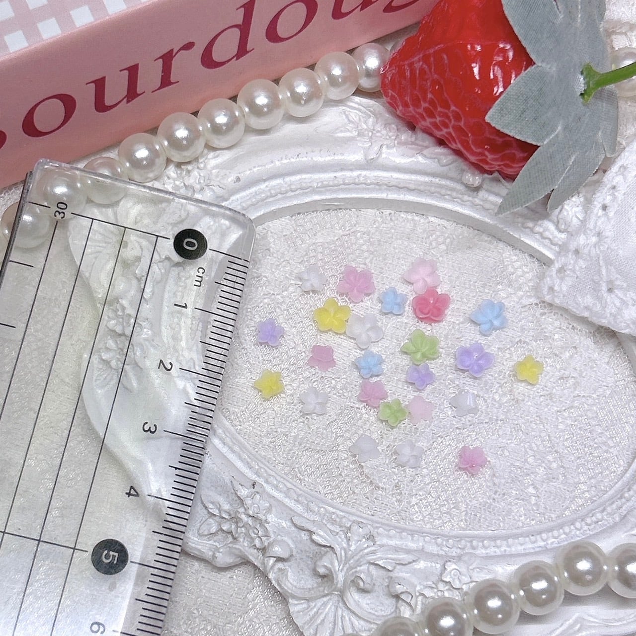 ネイルパーツ お花 フラワー 大15個/小20個入り | cheekgel