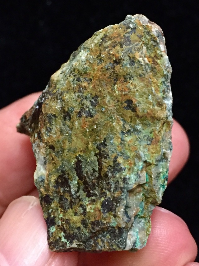 8) 直感力と洞察力の強化！マウントシャスタ「クリソコラ」原石