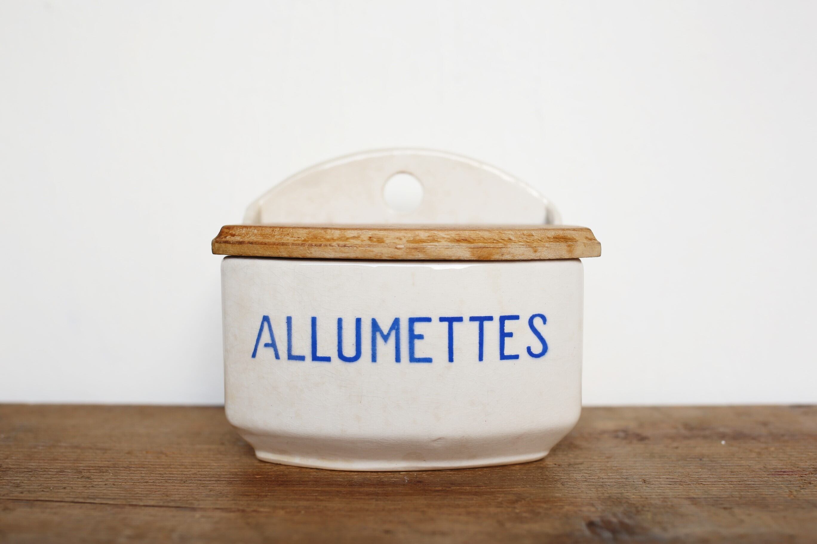 フランス アンティーク ヴィンテージ Digoin Sarreguemines サルグミンヌ 陶器製 ALLUMETTES缶 N-01372