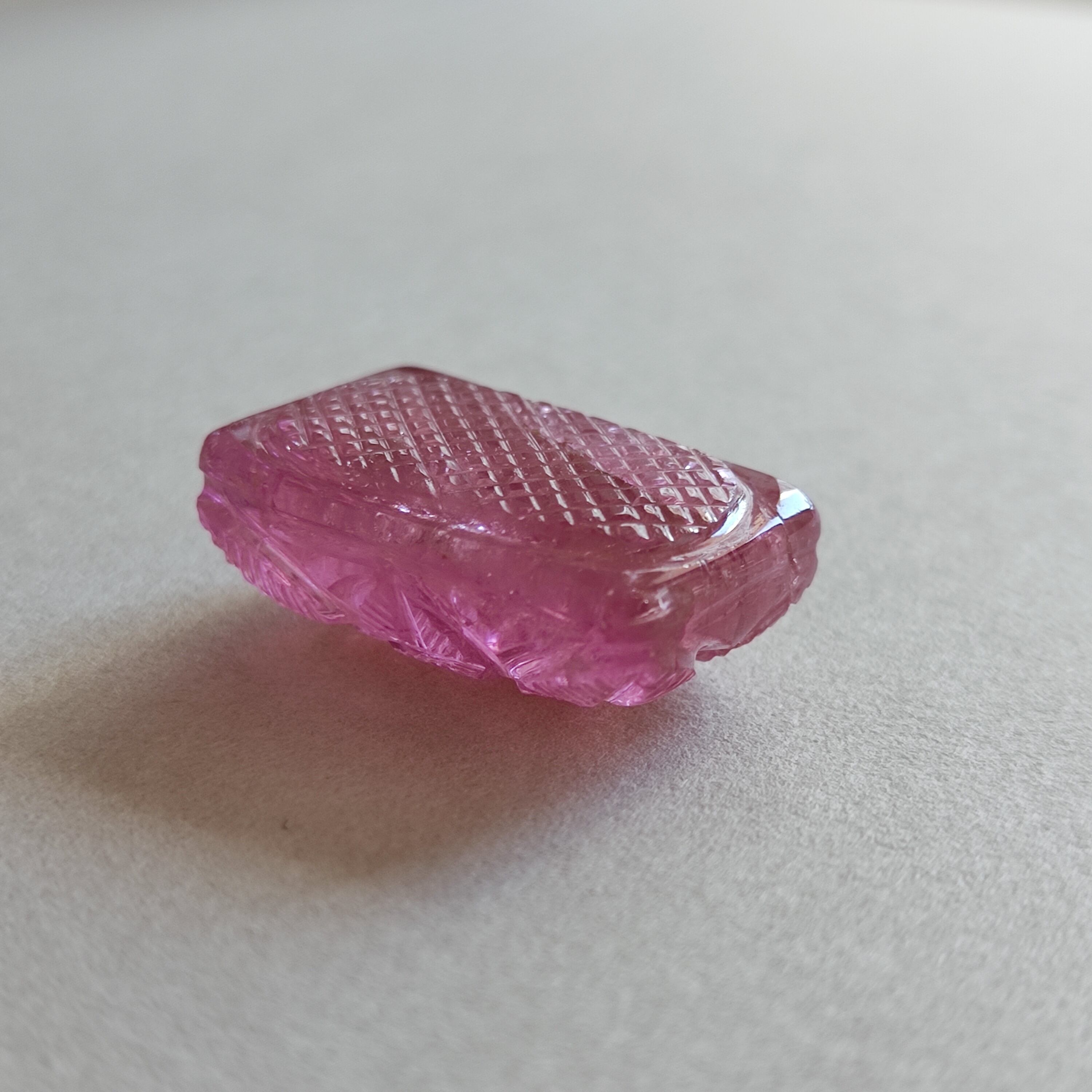 美しいボタニカルカービング 大粒ピンクトルマリン草花彫刻 23.76ct