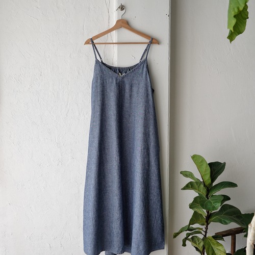 シャンブレーボリュームキャミソールワンピース／A HOPE HEMP