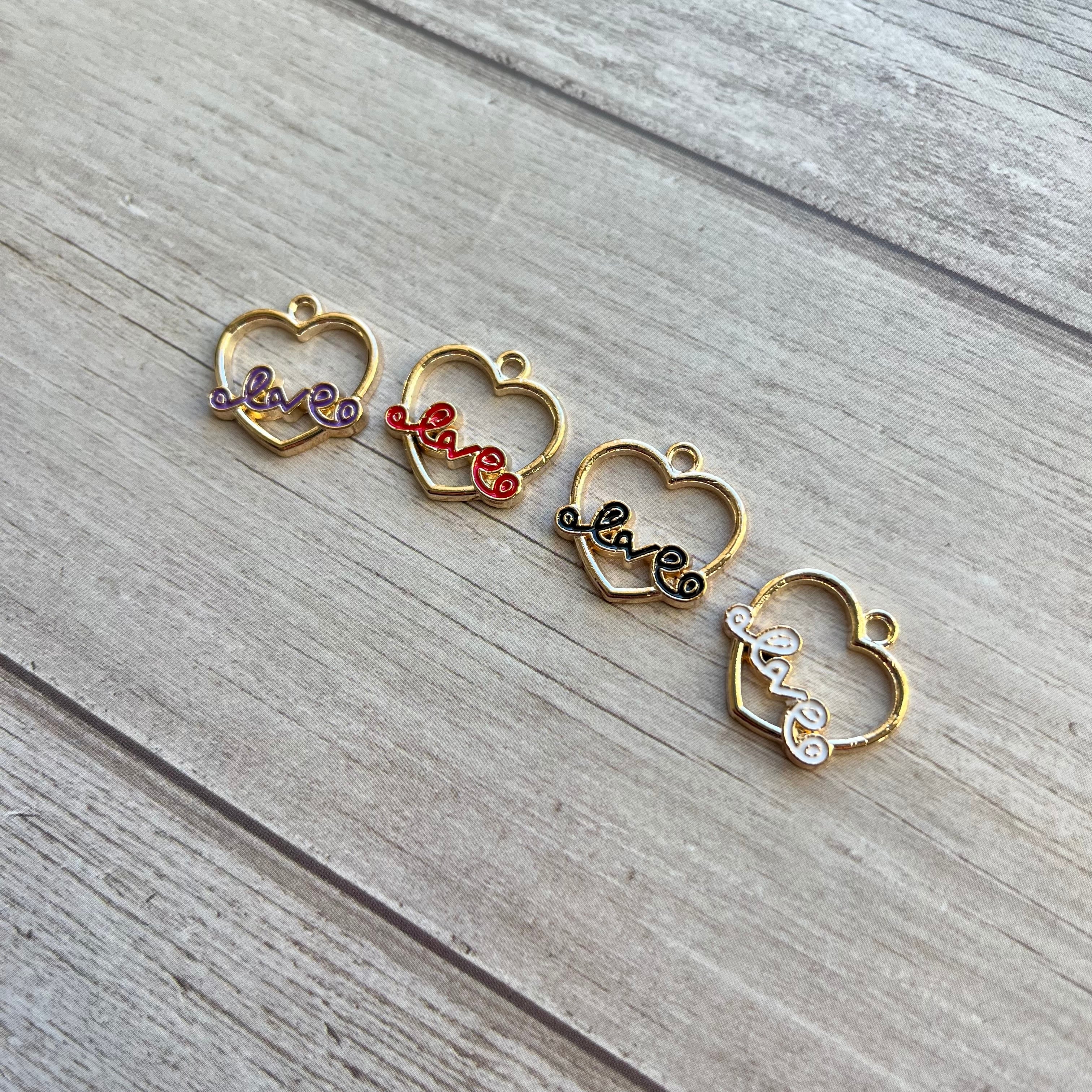 最 安 価格ハンドメイド - ホワイトアンティークゴールドチャーム  