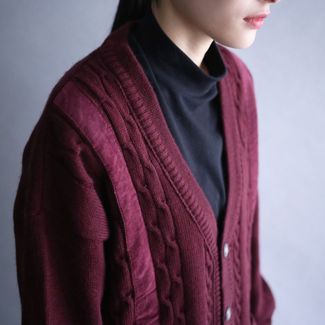 fake suede switching and 3D cable knit design loose silhouette 5b cardigan（made in italy）