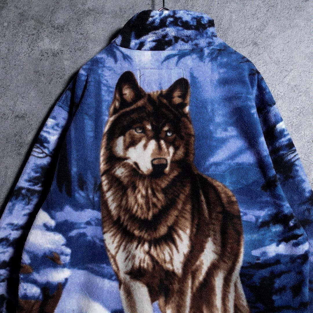 90s “TRAIL CREST” Wolf Pattern Double Sided Animal Fleece Jacket 90s “TRAIL CREST” Wolf Pattern Double Sided Animal Fleece Jacket