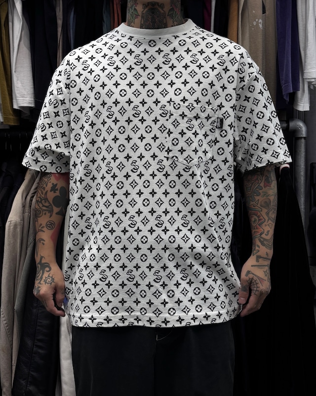 【Special!!】80’s~90’s old stussy ◯UITTON Monogram Pattern Pocket Tee “黒タグ” “総柄” “ルイ・◯ィトン柄” “モノグラム”【高円寺本店】