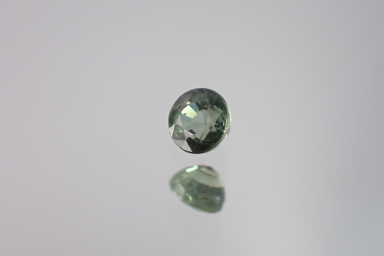 グリーンサファイア　0.41ct　[C1‐234]