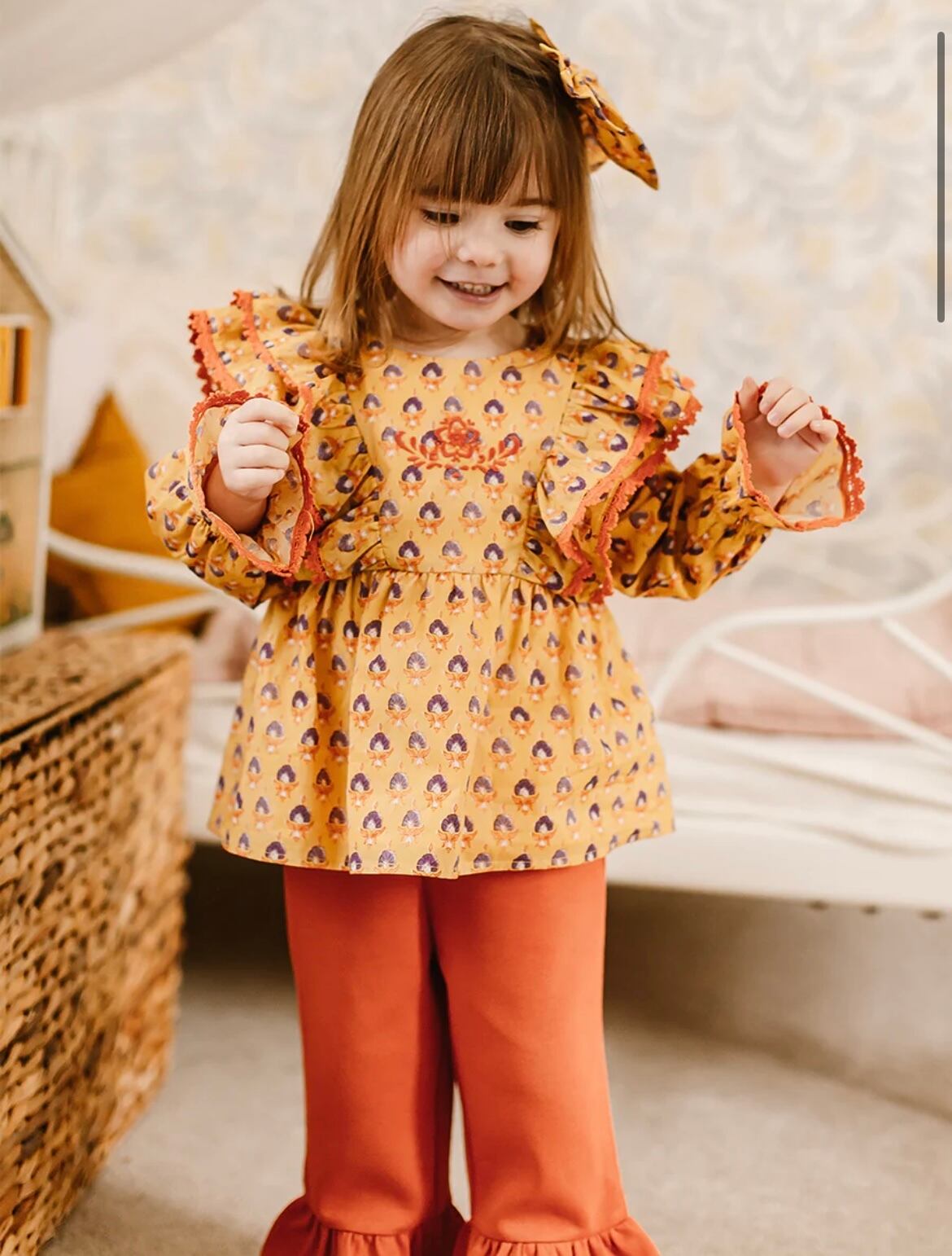 【即納】Happyology / Sia Embroidered Blouse / Printed Rosa Yellow