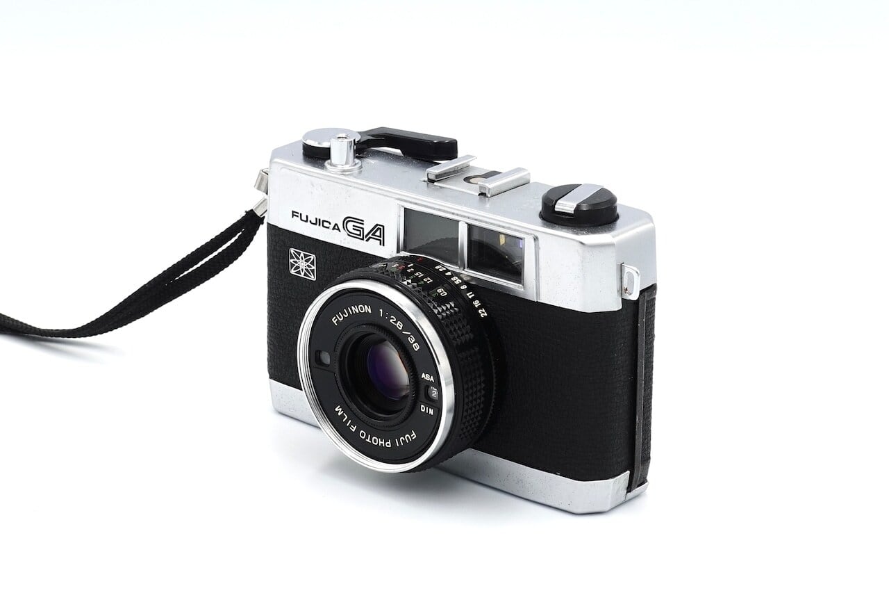 フジカGA【美品・動作品・整備済み】① FUJICA GA｜整備済み・6ヶ月保証 | ヨアケマエカメラ フィルムカメラ
