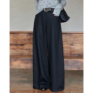 beautiful silhouette wide pants