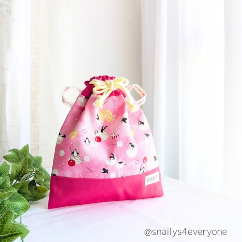 シュっと開けられるUD巾着（大）【ペンギンパラダイス】